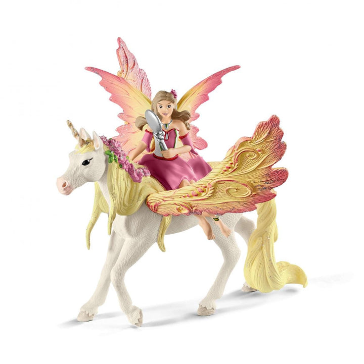 Fée Feya et une licorne ailée
