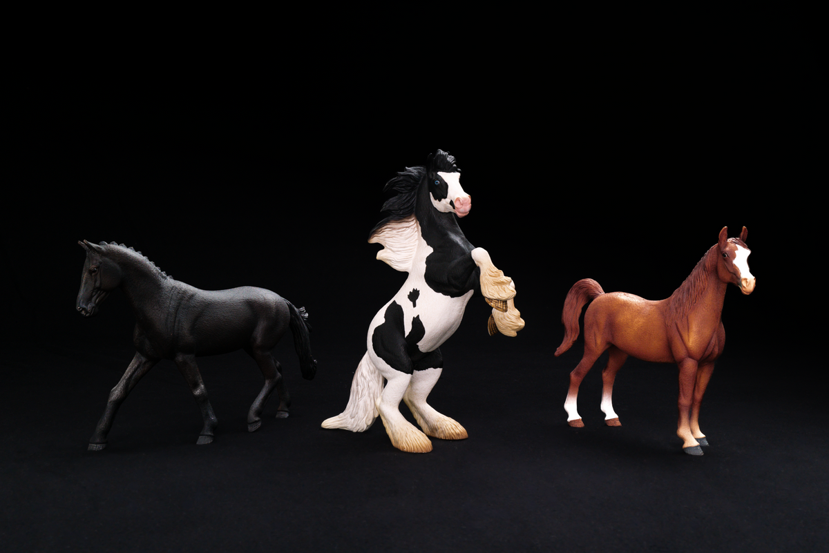 I nostri cavalli da collezione in scala 1:12 rappresentano una collezione di alta qualità per gli amanti dei cavalli.